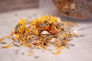 Natures Grub Chicken Feed Natures Grub Garlic & Herbs Superfoods Treat